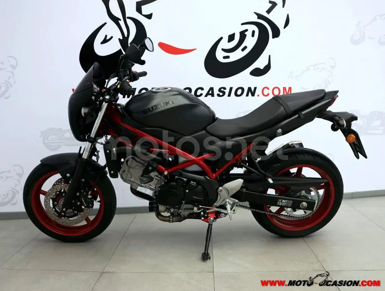 Suzuki SV650 - Vista 7