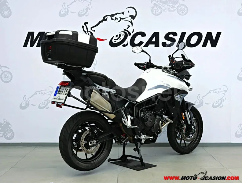 Triumph Tiger 900 - Vista 3