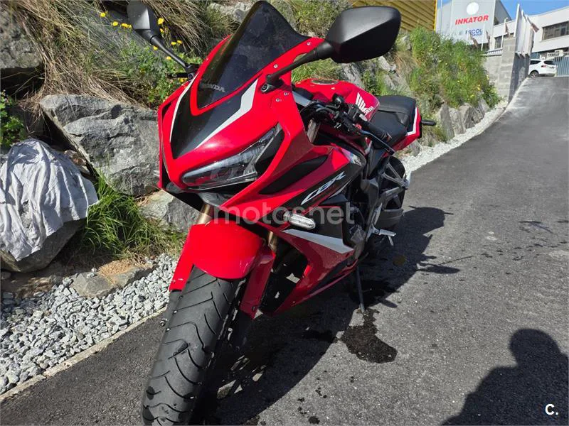 Honda CBR650R - Vista 4
