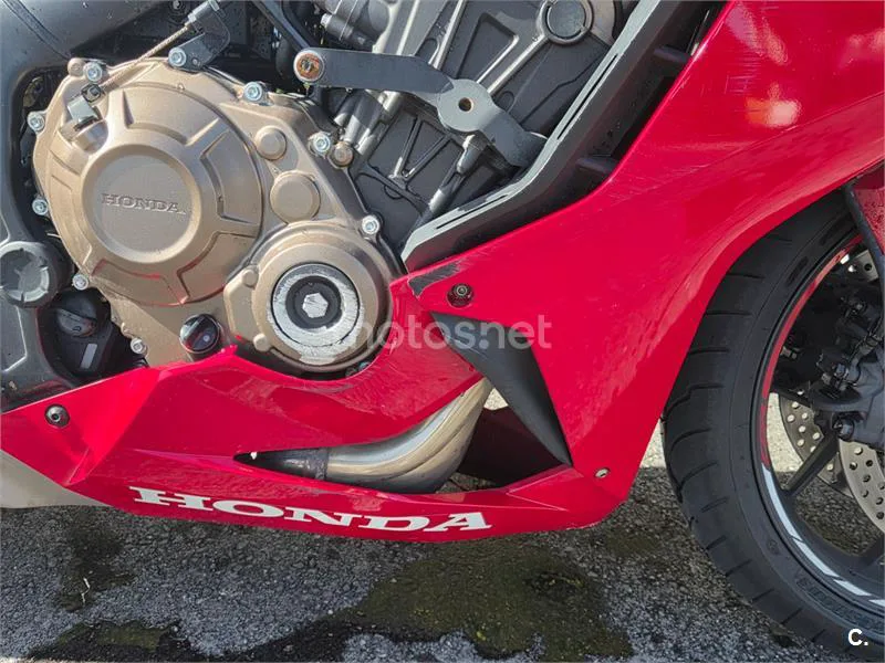 Honda CBR650R - Vista 6