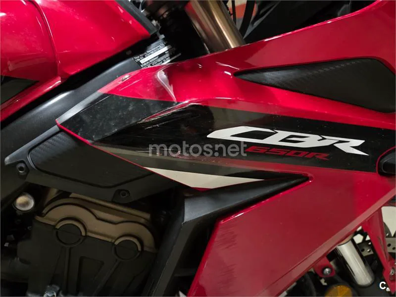 Honda CBR650R - Vista 9