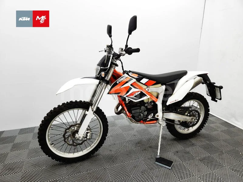 KTM Freeride 250 R - Vista 17