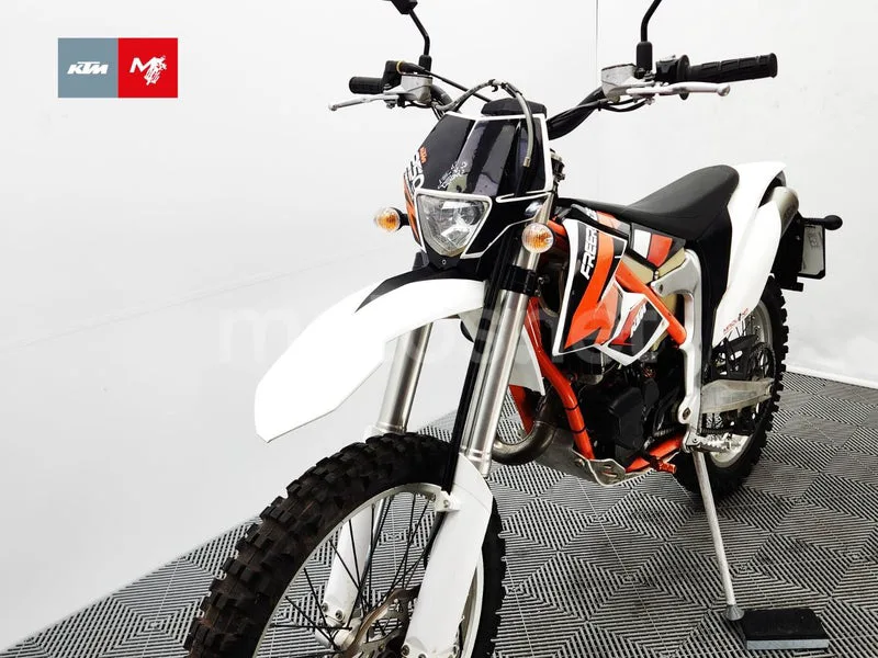KTM Freeride 250 R - Vista 19