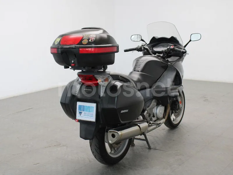 Honda NT700V Deauville - Vista 8