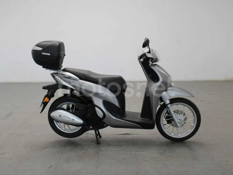 Honda SH125i 3690 € 2024 Málaga - 1