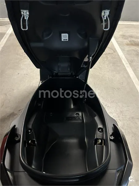 Kymco DTX 350 - Vista 11