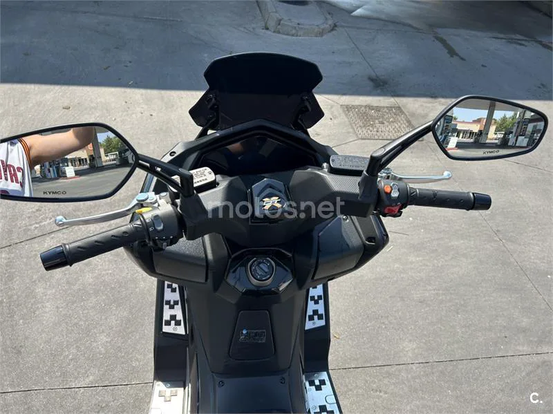 Kymco DTX 350 - Vista 4