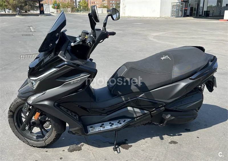 Kymco DTX 350 - Vista 8