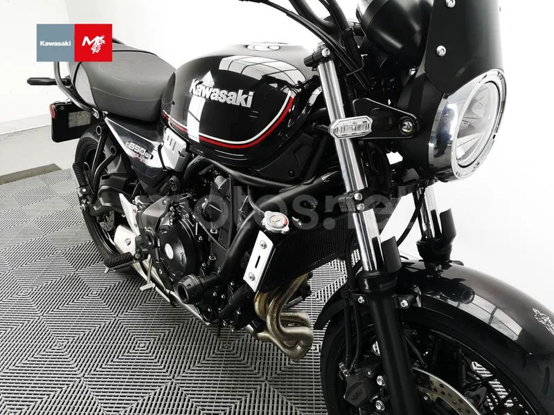 Kawasaki Z650 - Vista 14