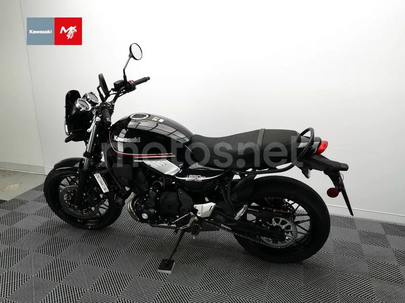 Kawasaki Z650 - Vista 16