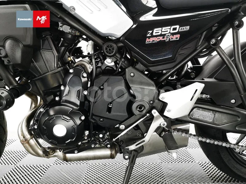 Kawasaki Z650 - Vista 21