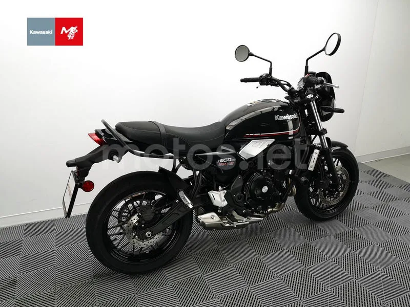 Kawasaki Z650 - Vista 5