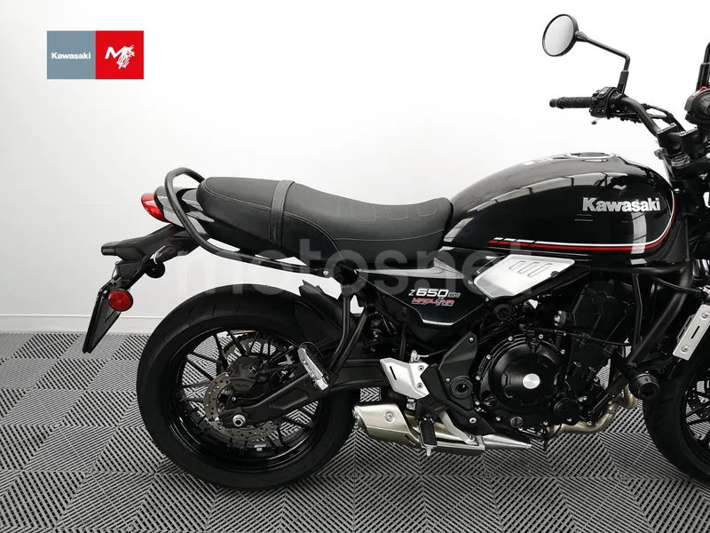 Kawasaki Z650 - Vista 7