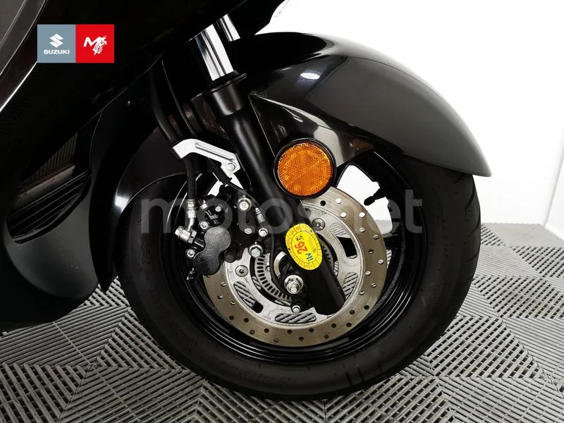Suzuki Burgman 125 - Vista 12