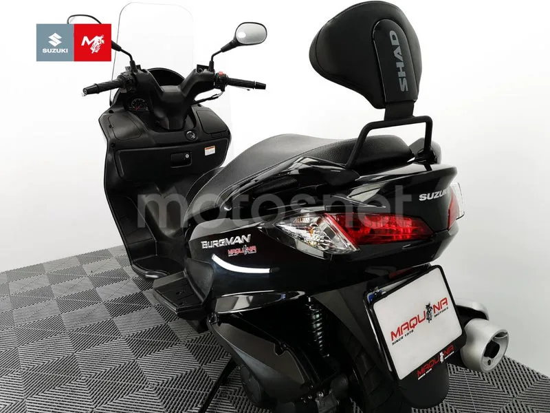 Suzuki Burgman 125 - Vista 19