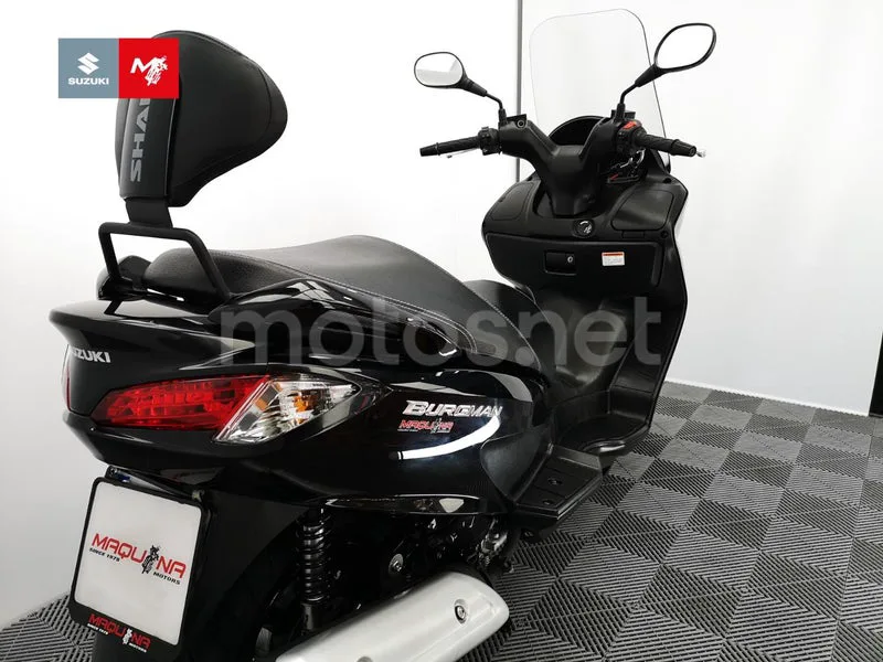 Suzuki Burgman 125 - Vista 5