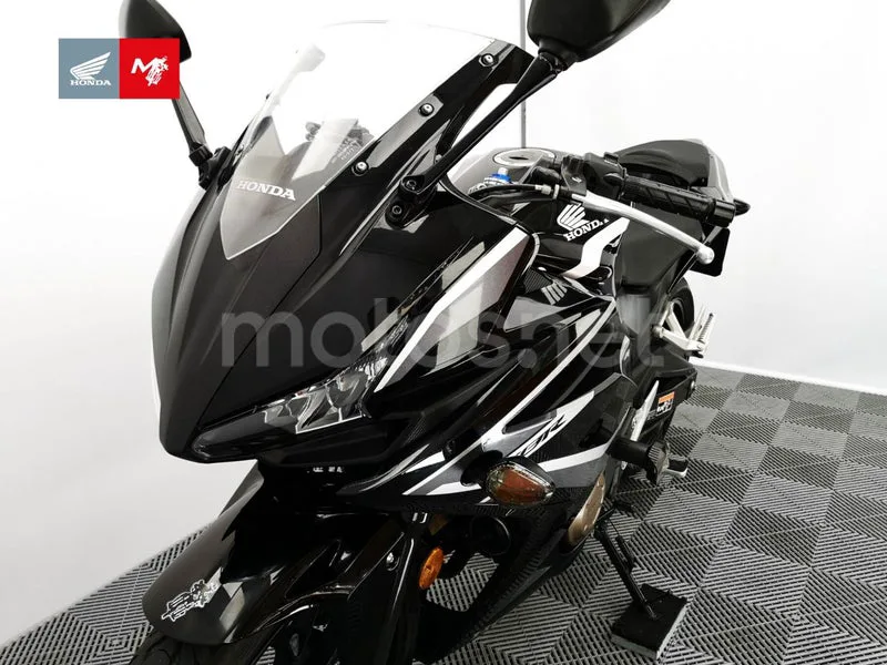 Honda CBR500R - Vista 21