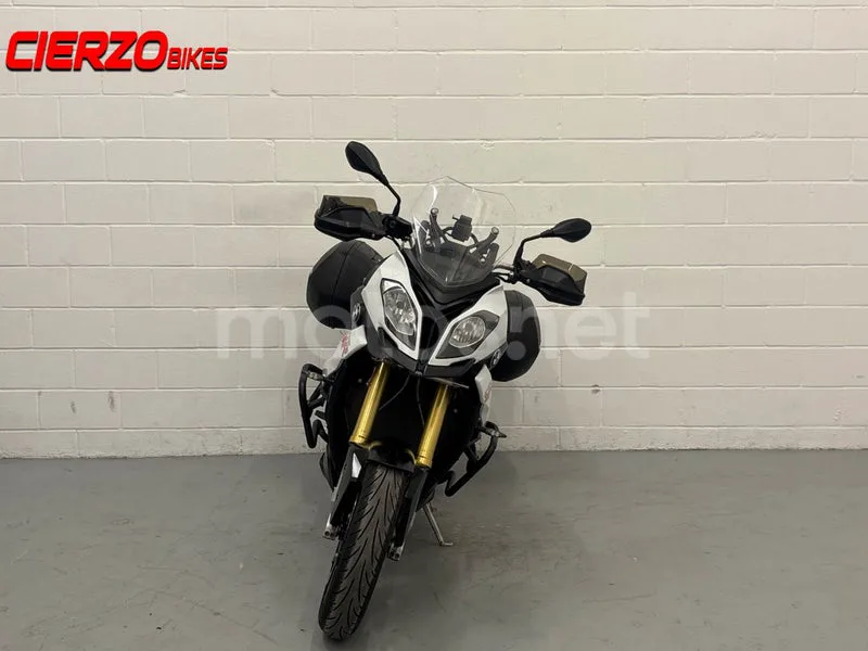 BMW S 1000 XR - Vista 7