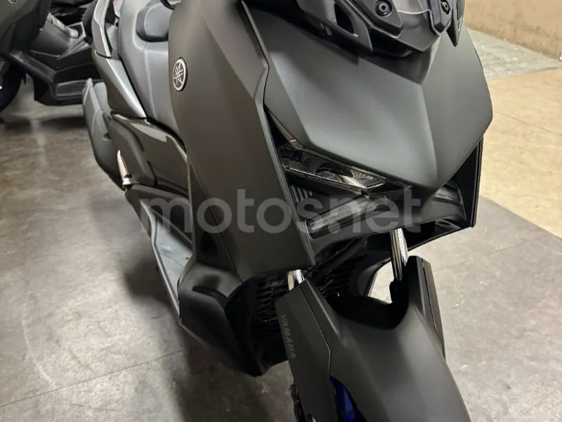 Yamaha XMAX 125 - Vista 11