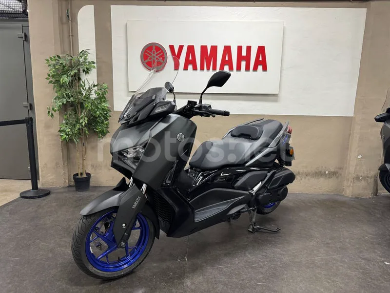 Yamaha XMAX 125 - Vista 3
