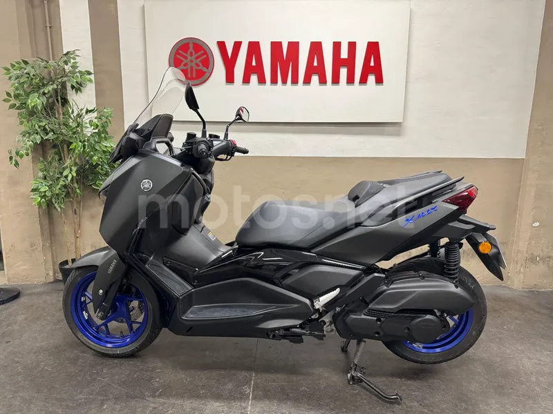 Yamaha XMAX 125 - Vista 4