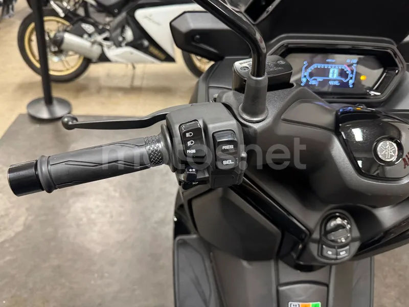 Yamaha XMAX 125 - Vista 7