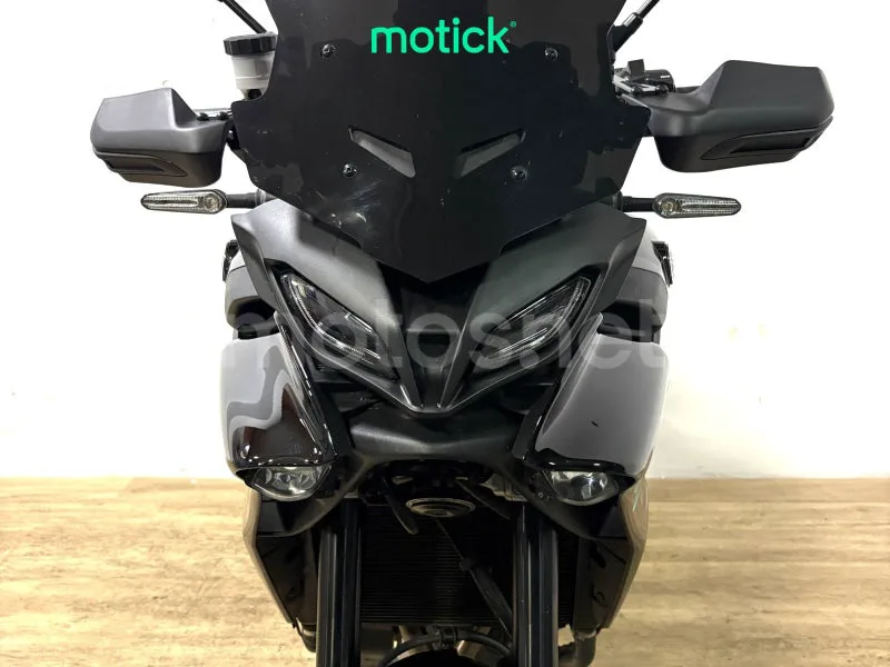 Yamaha Tracer 9 - Vista 8