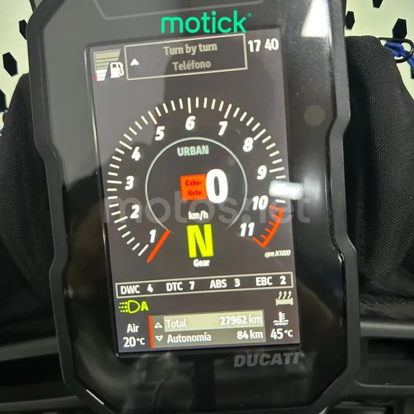 Ducati DesertX - Vista 4