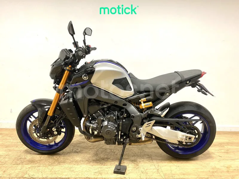Yamaha MT-09 - Vista 7