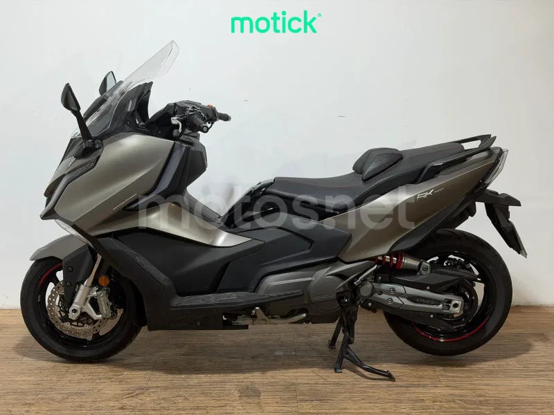 Kymco AK 550 - Vista 7