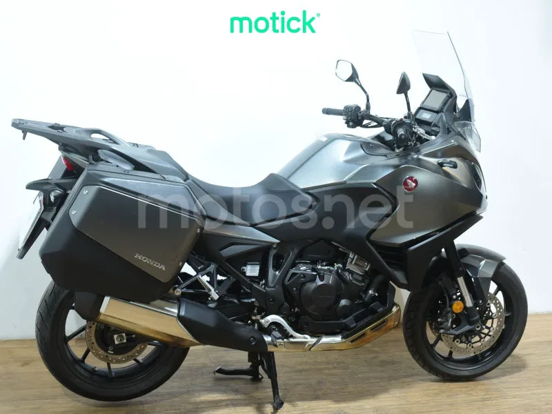 Honda NT1100 - Vista 10