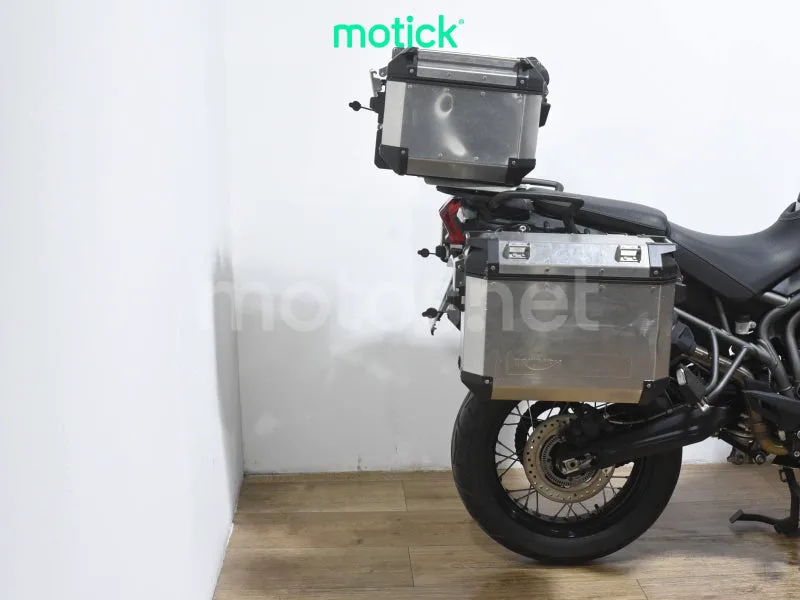 Triumph Tiger 800 XCX - Vista 3