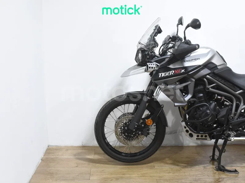 Triumph Tiger 800 XCX - Vista 8