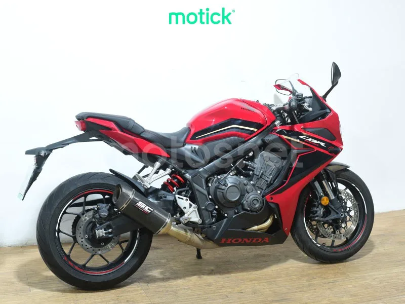 Honda CBR650R - Vista 10
