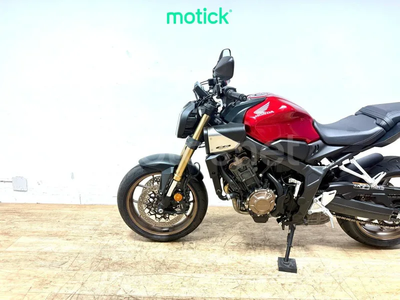 Honda CB650R - Vista 8