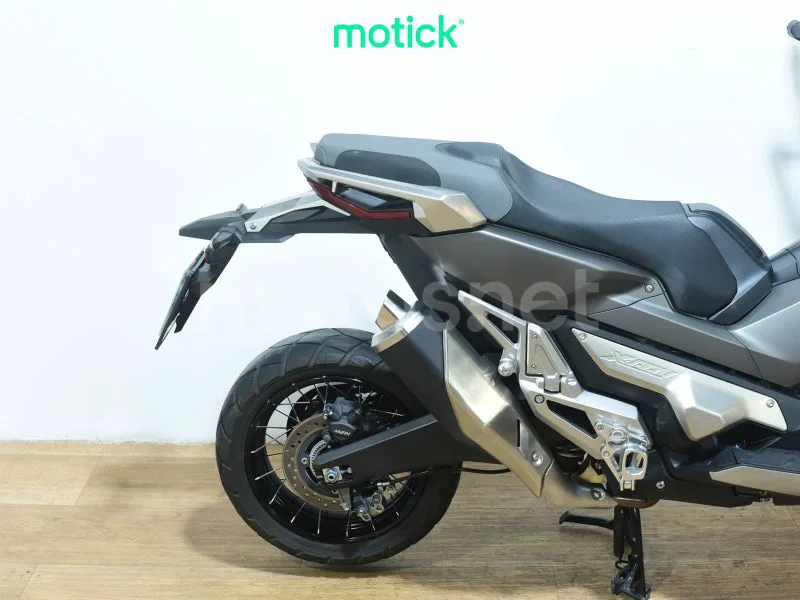 Honda X-ADV - Vista 3