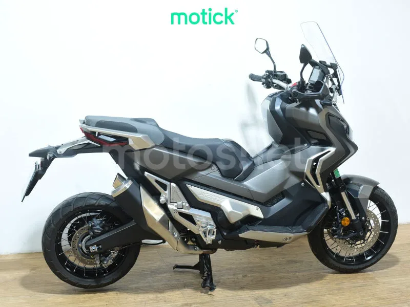 Honda X-ADV - Vista 10