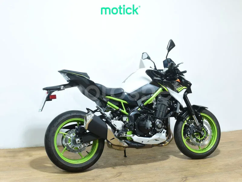 Kawasaki Z900 - Vista 10
