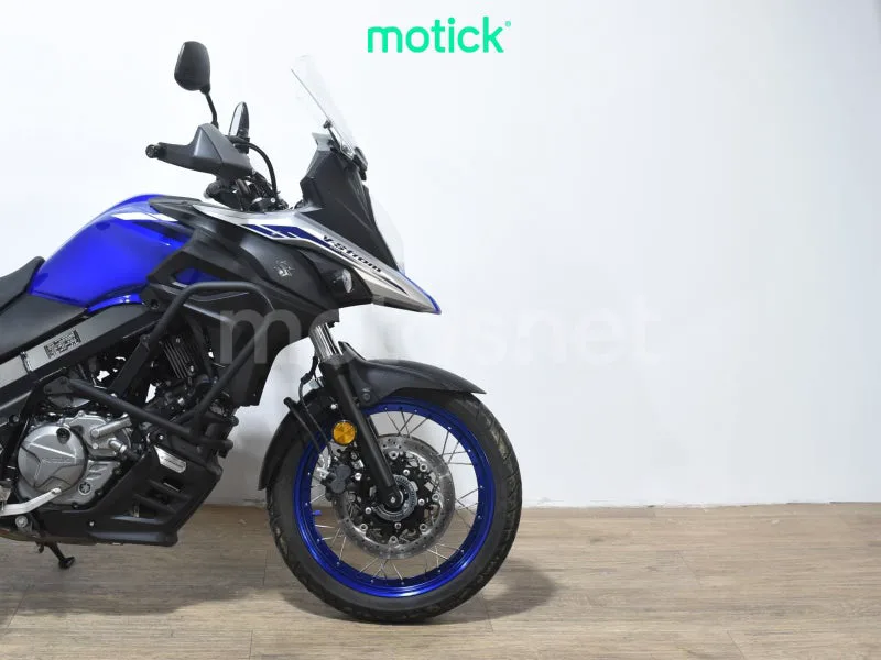 Suzuki V-Strom 650XT - Vista 4