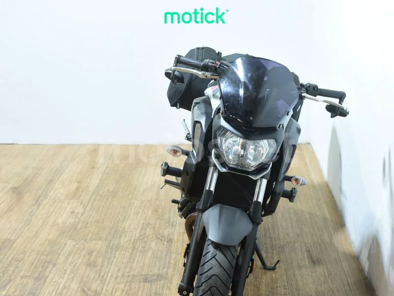 Yamaha MT-07 - Vista 11