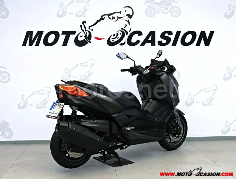 Yamaha XMAX 400 - Vista 3