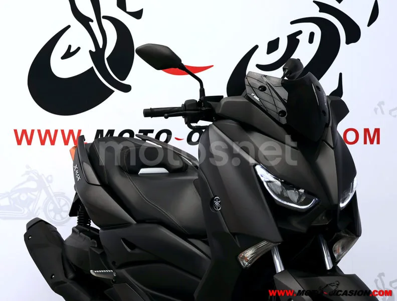 Yamaha XMAX 400 - Vista 4
