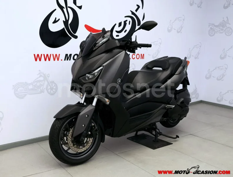 Yamaha XMAX 400 - Vista 8
