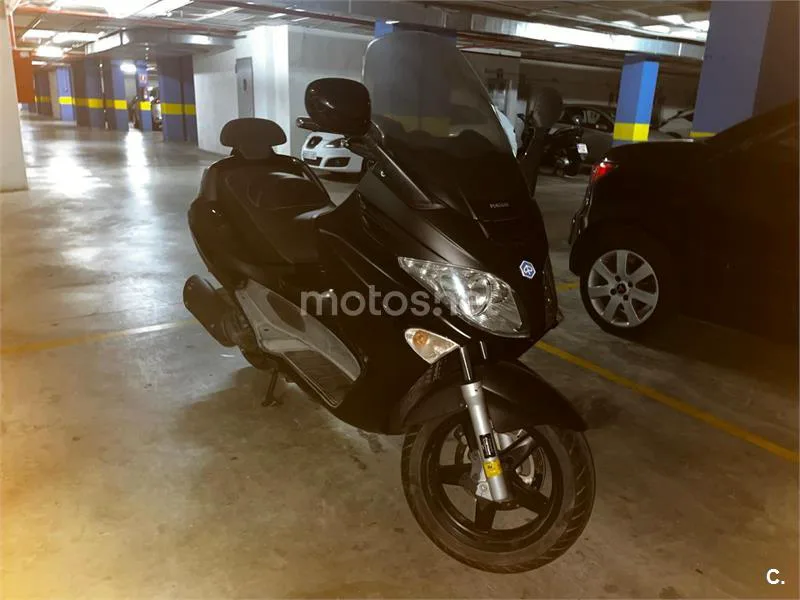 Piaggio XEvo 125 - Vista 3