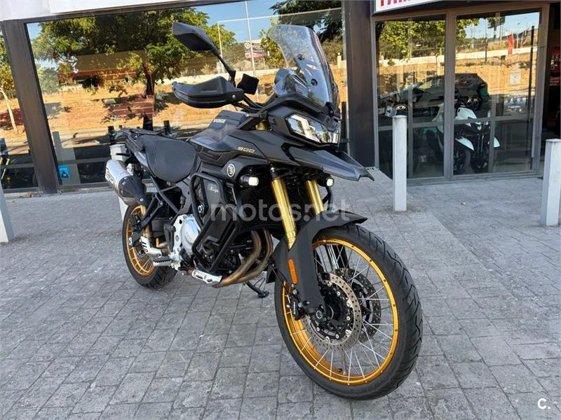 Voge 900DSX - Vista 3