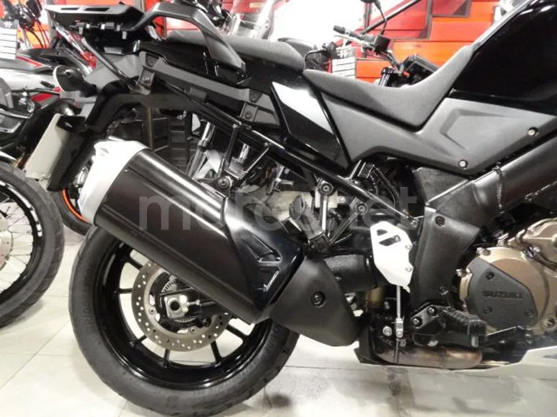 Suzuki V-Strom 1050 - Vista 3