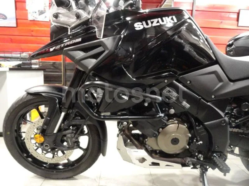 Suzuki V-Strom 1050 - Vista 6