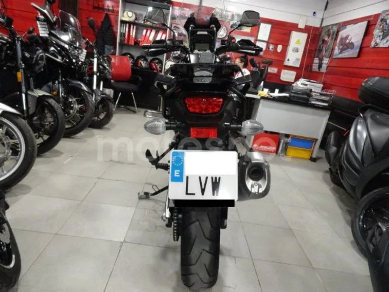 Suzuki V-Strom 1050 - Vista 8
