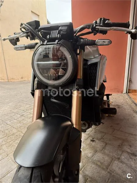 Honda CB650R - Vista 5