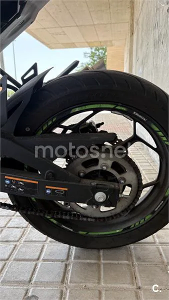 Kawasaki Z125 - Vista 5